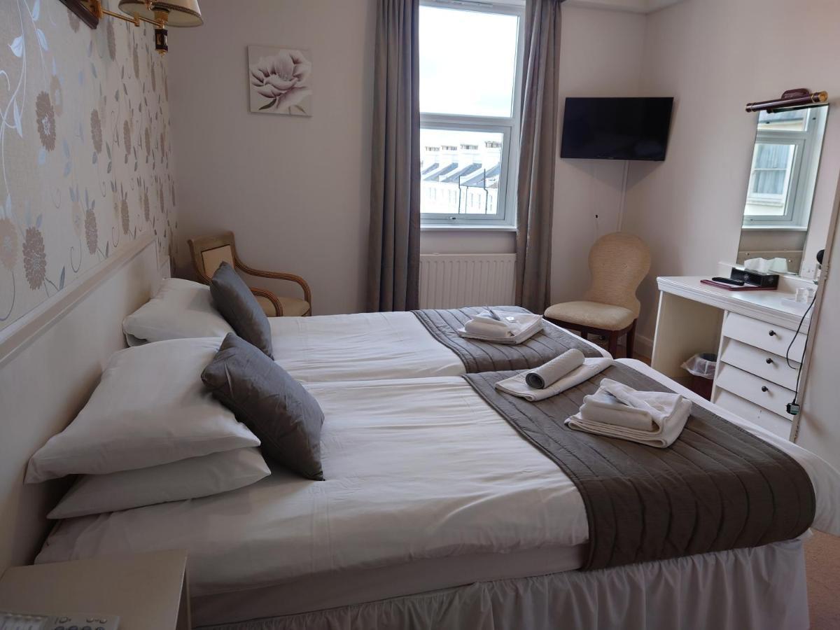 The Cumberland Hotel Eastbourne Exteriör bild