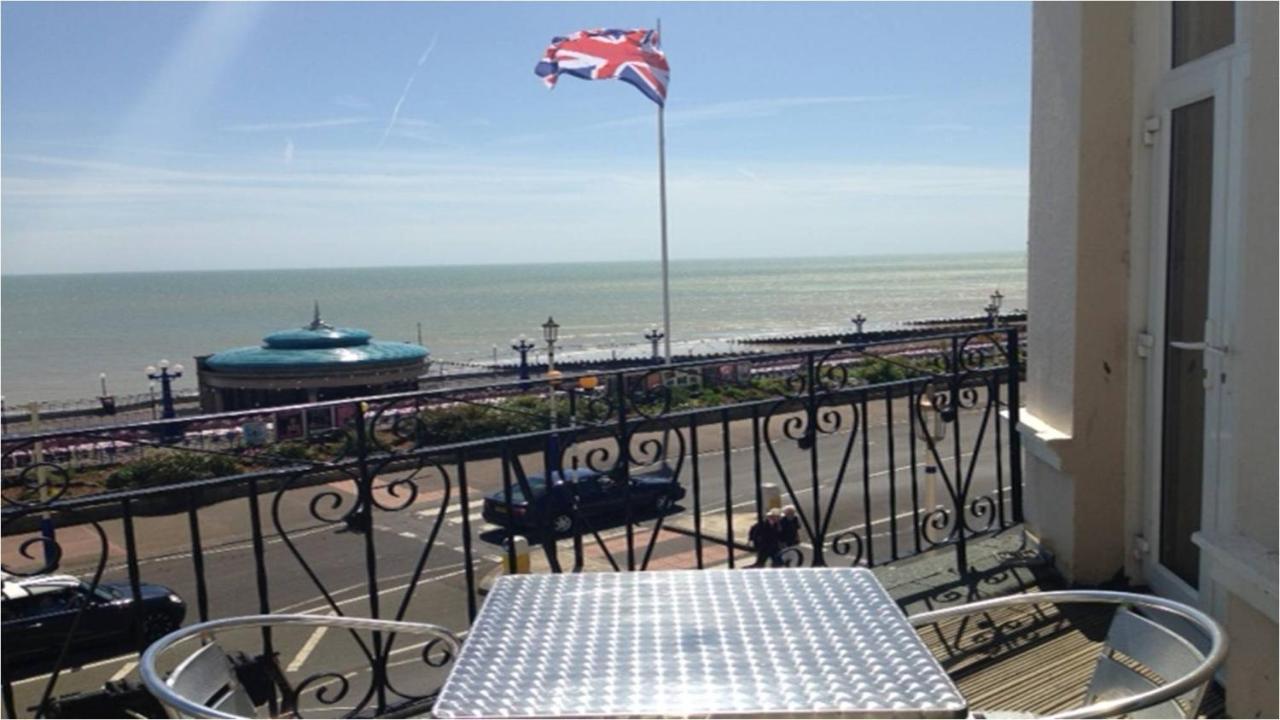 The Cumberland Hotel Eastbourne Exteriör bild